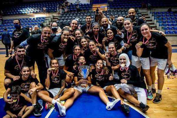 سيدات بيروت - أرشيفية