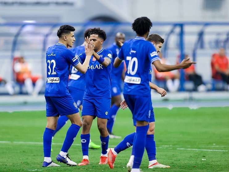 لاعبو الهلال