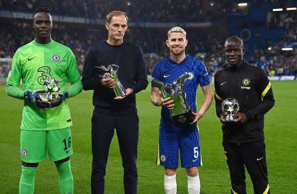 جورجينيو مع نجوم تشيلسي