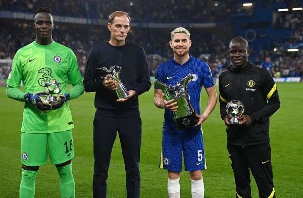 جورجينيو مع نجوم تشيلسي