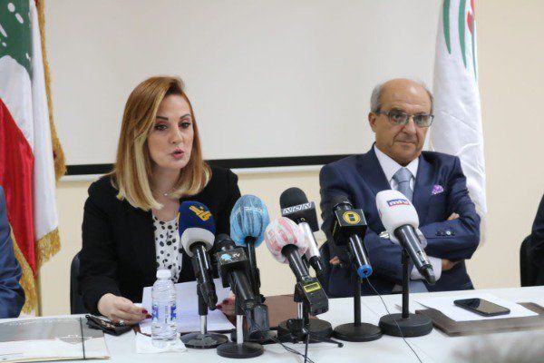 أوهانيان وكلاس من المراسم