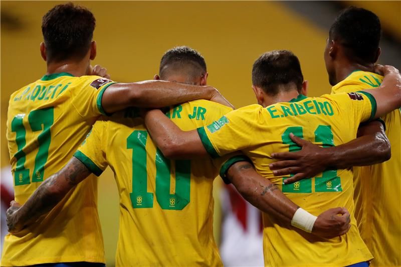 لاعبو البرازيل 