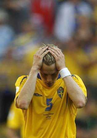 حسرة سويدية بعد نهاية المبارة