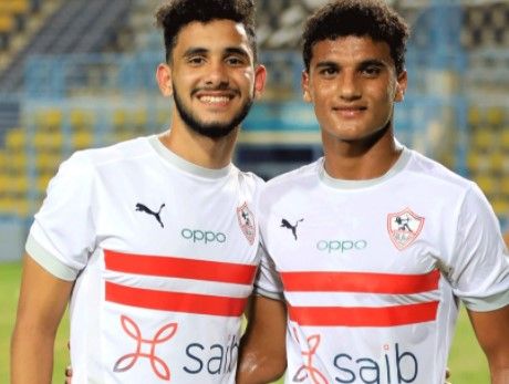 حسام أشرف (يسار)