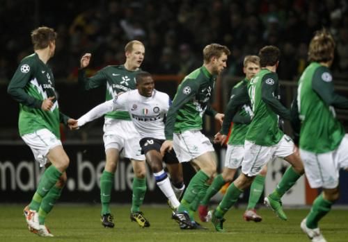 2010-12-07t202146z_01_cha104_rtridsp_3_soccer-champions_reuters