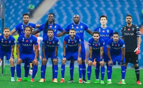لاعبو الهلال