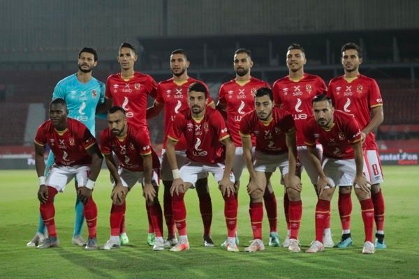 لاعبو الأهلي 