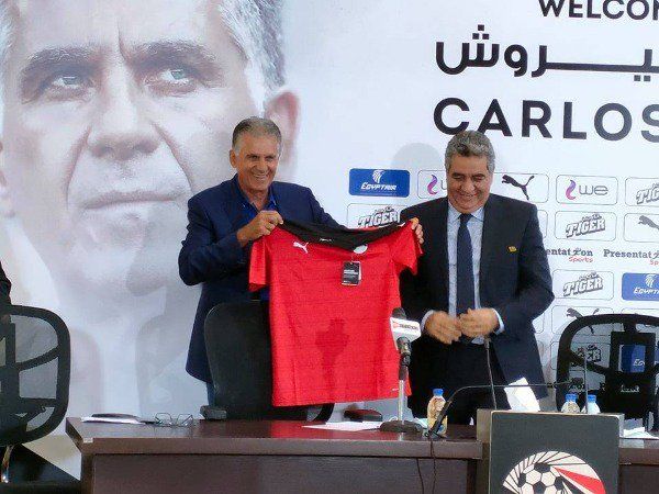 أحمد مجاهد وكارلوس كيروش