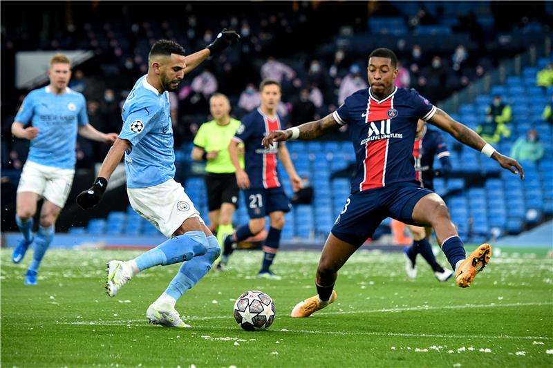 محرز في آخر مواجهة بين سيتي وباريس