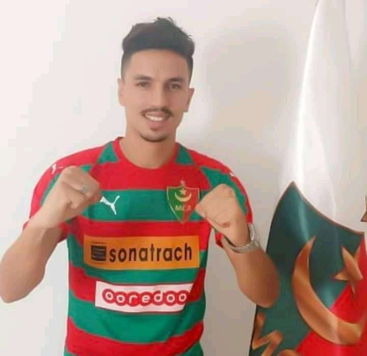 من توقيع أيوب غزالة 