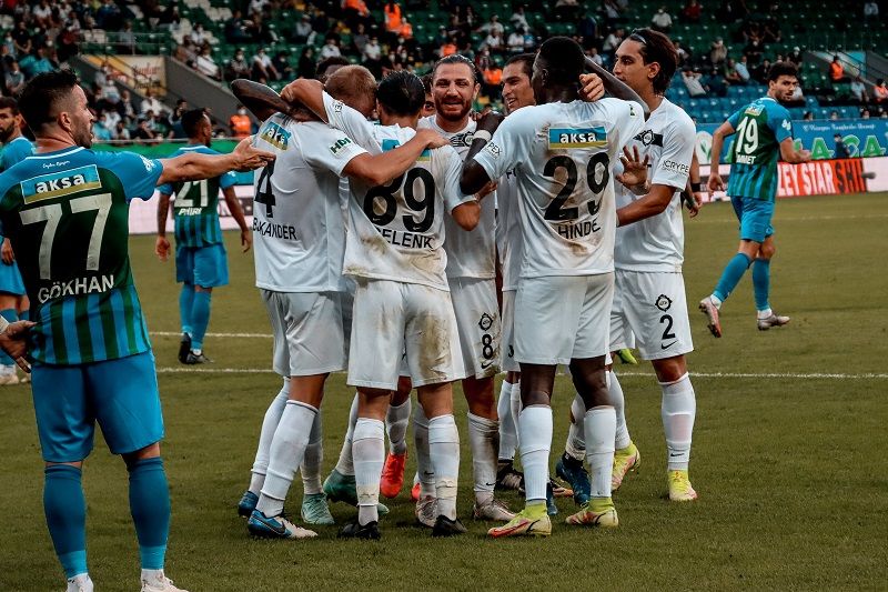 لاعبو ألتاي 