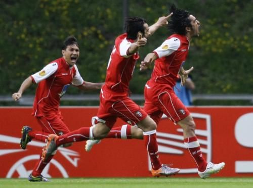 2011-05-052011-05-05t202340z_01_mad314_rtridsp_3_soccer-europa_reuters