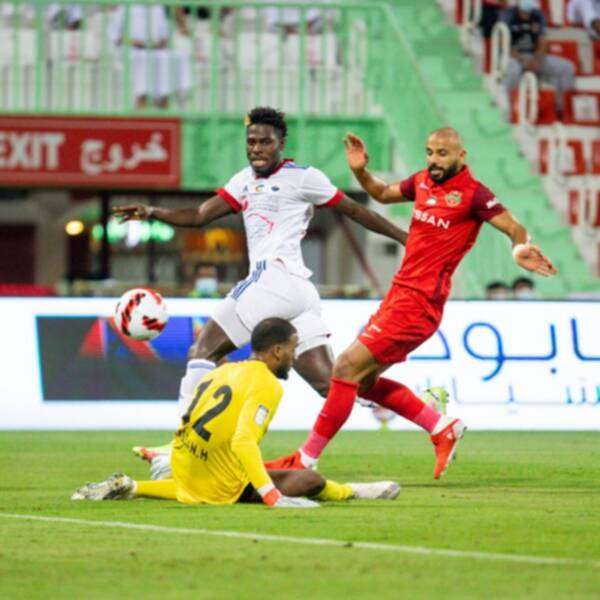 من الدوري الإماراتي