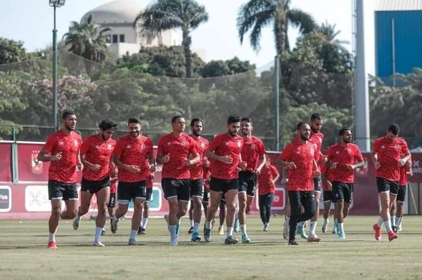 لاعبو الأهلي 