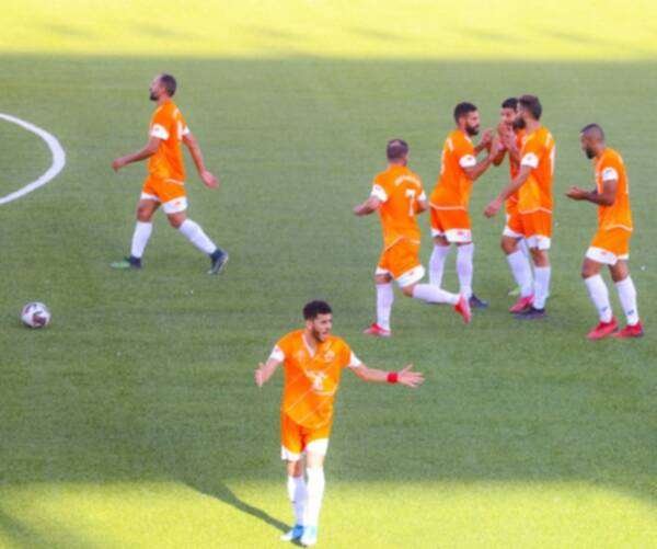 فرحة لاعبي جبل المكبر