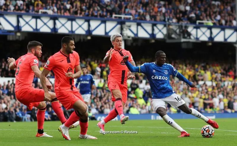 ?i=reuters%2f2021-09-25%2f2021-09-25t151128z_451277058_up1eh9p1673q2_rtrmadp_3_soccer-england-eve-nor-report_reuters