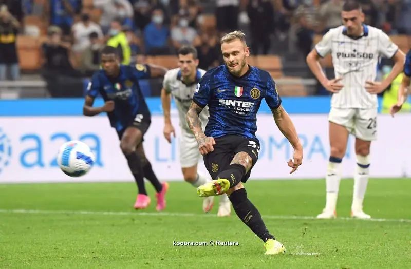 ?i=reuters%2f2021-09-25%2f2021-09-25t174930z_1624803989_up1eh9p1dig45_rtrmadp_3_soccer-italy-int-att-report_reuters