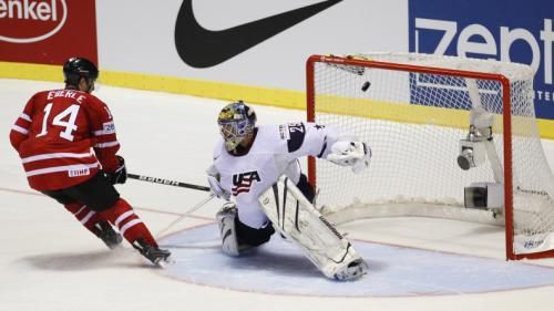 2011-05-062011-05-06t173630z_01_pej07_rtridsp_3_ice-hockey-world_reuters