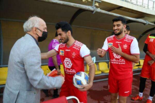 لاعبو برسبوليس