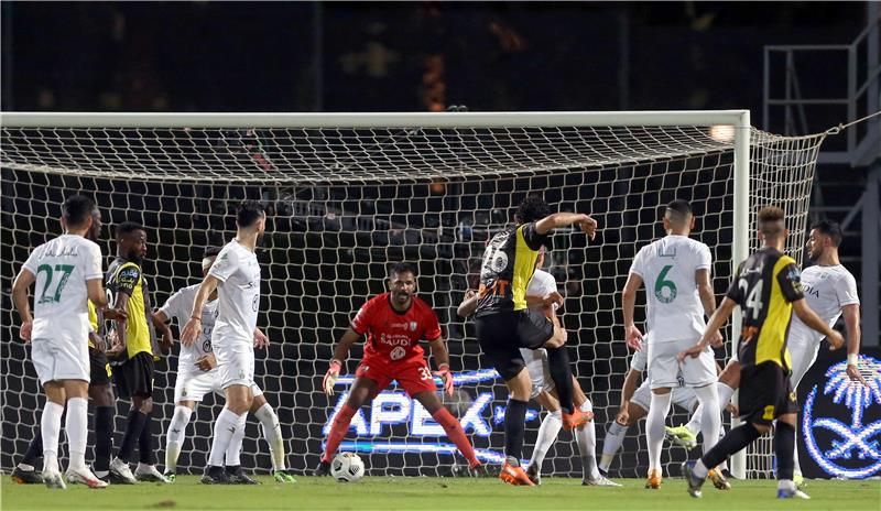 لقاء سابق بين الفريقين 