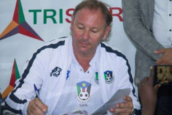 الإيطالي ستيفانو كوزين