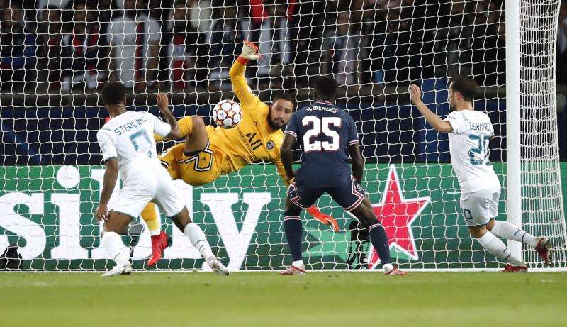 فرصة السيتي الضائعة