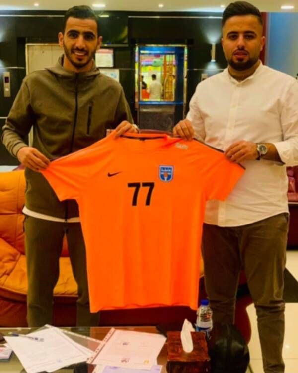 بعد توقيع العقود