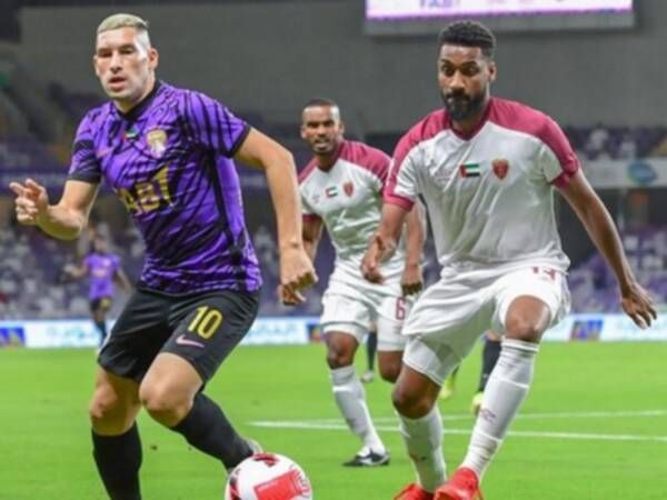 من مباراة العين والوحدة