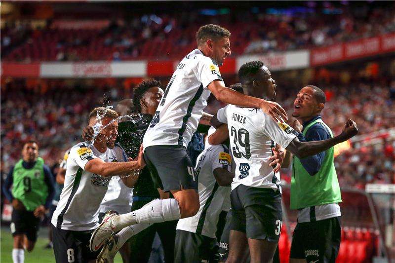 لاعبو بورتيمونينسي