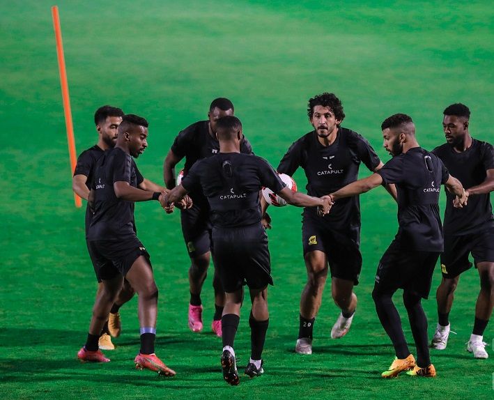 لاعبو اتحاد جدة