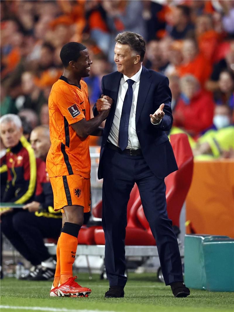 فينالدوم مع فان جال