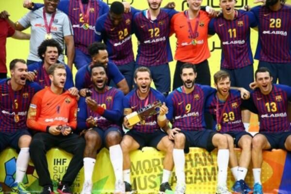 لاعبو برشلونة