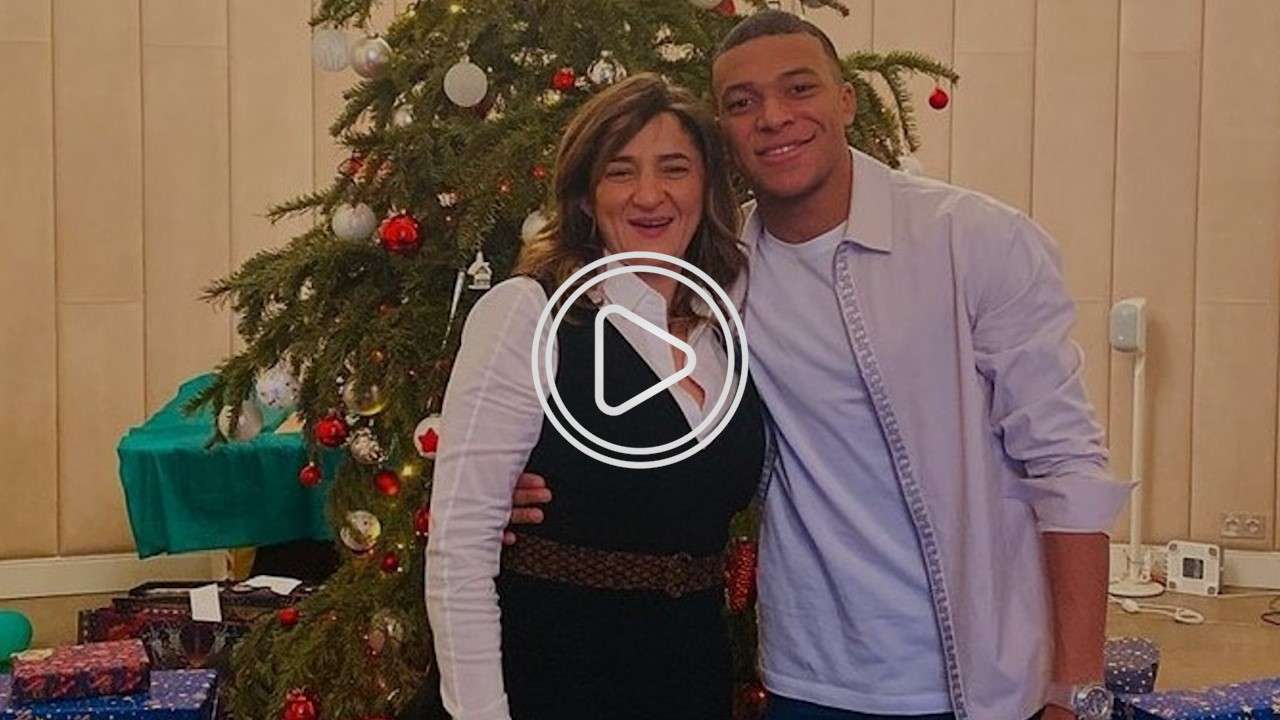 مبابي ووالدته