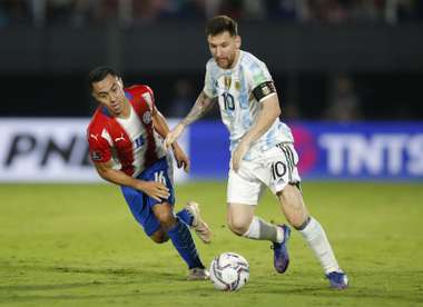 2021-10-08t005808z_296350009_hp1eha802ot2p_rtrmadp_3_soccer-worldcup-pry-arg-report_reuters