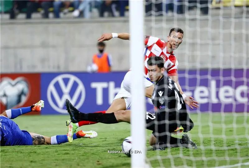 ?i=epa%2fsoccer%2f2021-10%2f2021-10-08%2f2021-10-08-09514190_epa