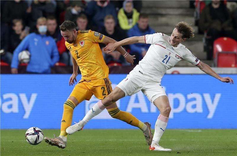 جانب من لقاء التشيك وويلز 