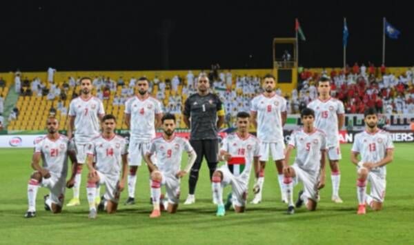 لاعبو منتخب الامارات