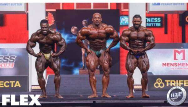 بيج رامي أثناء العرض