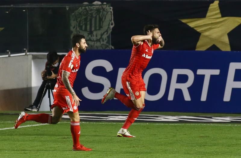 لاعبو إنترناسيونال 
