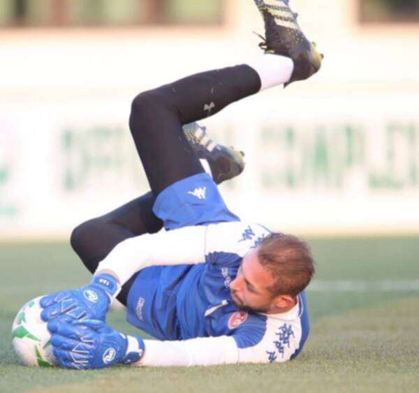 الحارس بن مصطفى