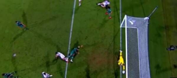 لقطة الكرة الجدلية