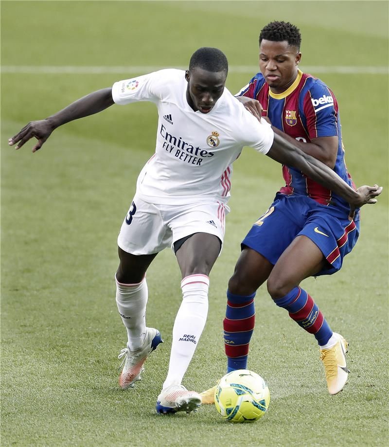 كلاسيكو سابق بين ريال مدريد وبرشلونة