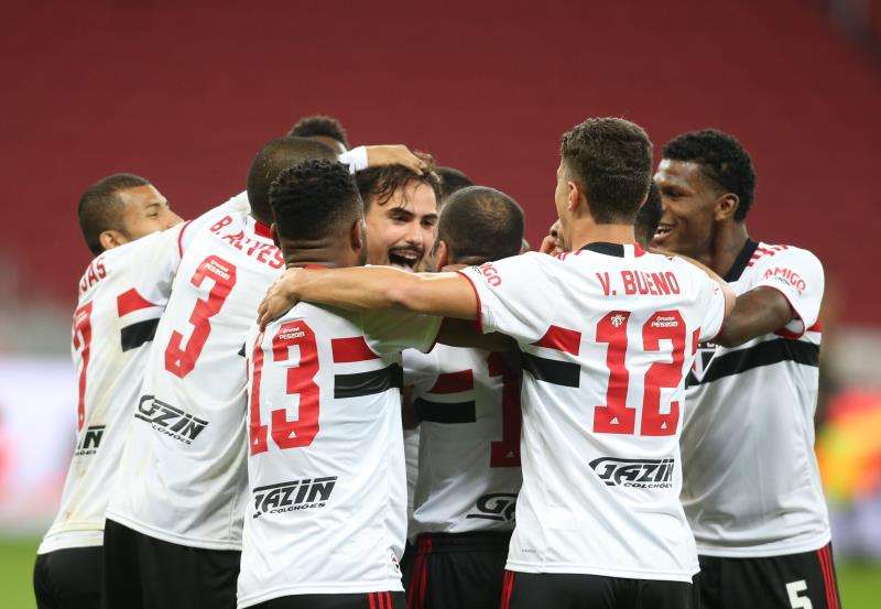 لاعبو ساو باولو