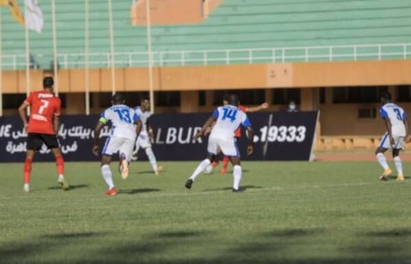 جانب من لقاء الأهلي والحرس الوطني