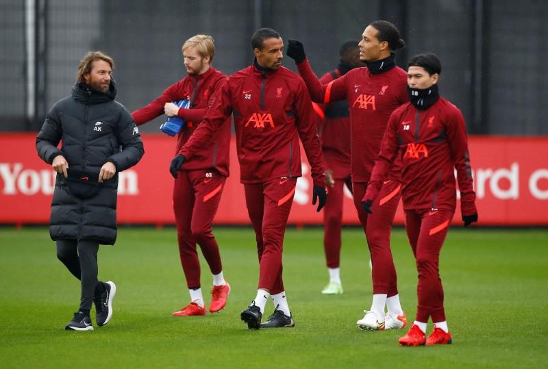 لاعبو ليفربول