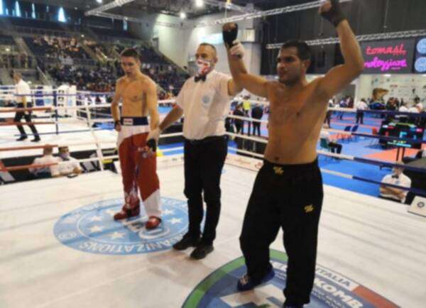  علي خلف بعد الفوز على اللاعب الروسي