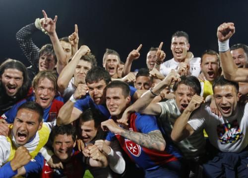 2011-05-112011-05-11t193640z_01_bal05_rtridsp_3_soccer_reuters