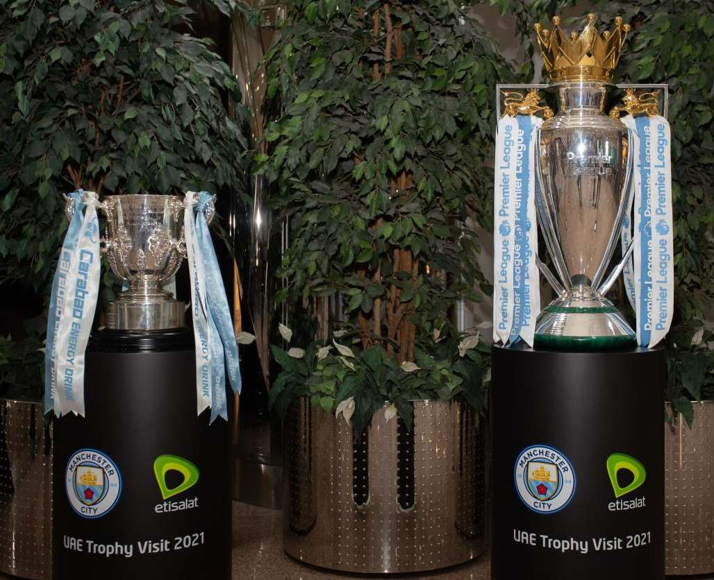 كأس الدوري الإنجليزي الممتاز وكأس كاراباو