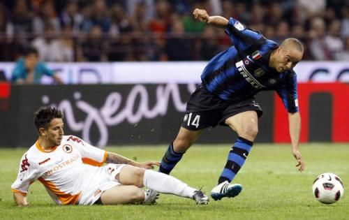 2011-05-112011-05-11t211222z_01_aga105_rtridsp_3_soccer-italy_reuters