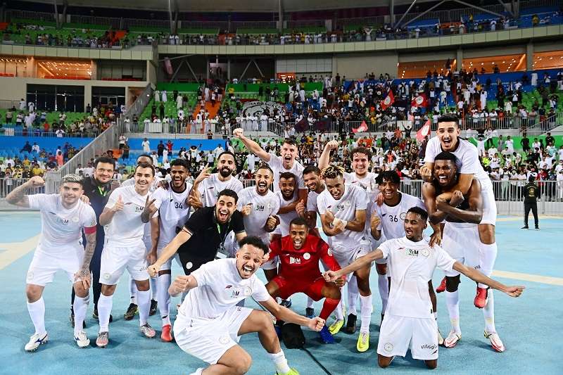 لاعبو الشباب